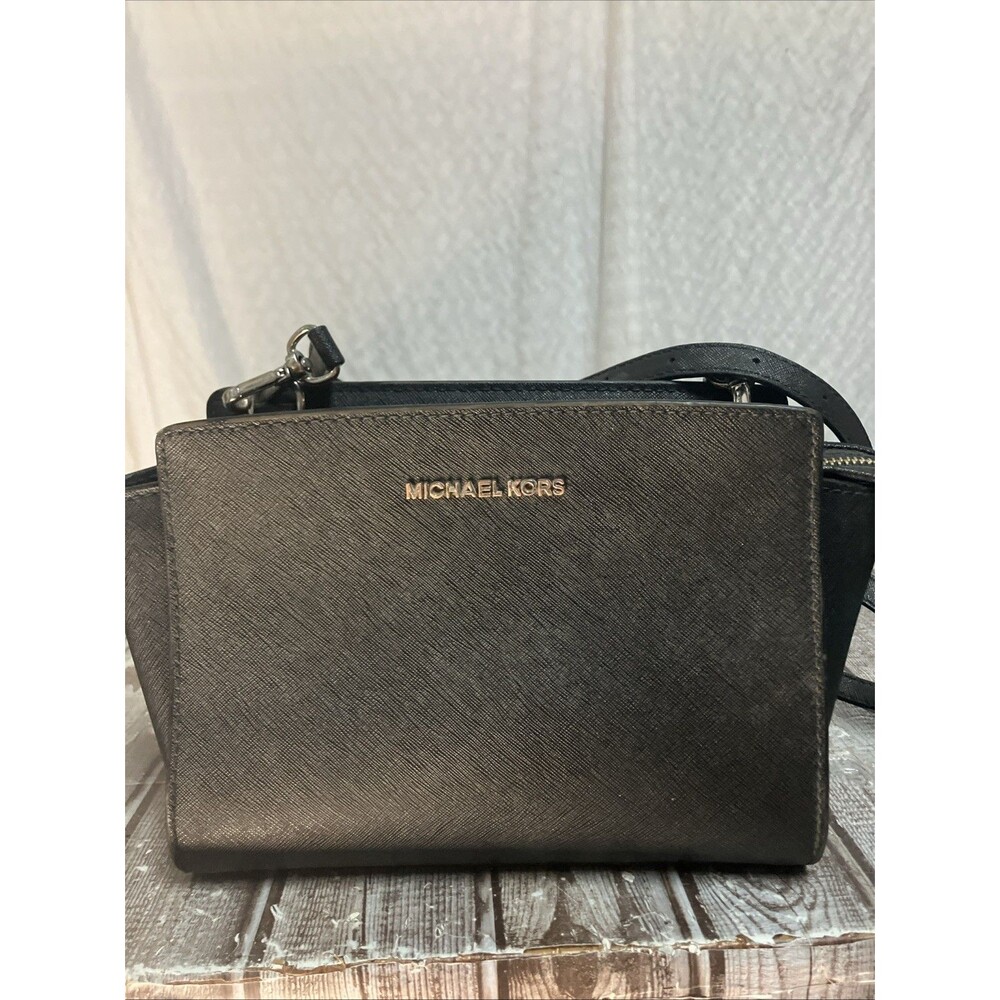 Michael Kors Mini Black Selma Saffiano Leather Crossbody Bag Purse